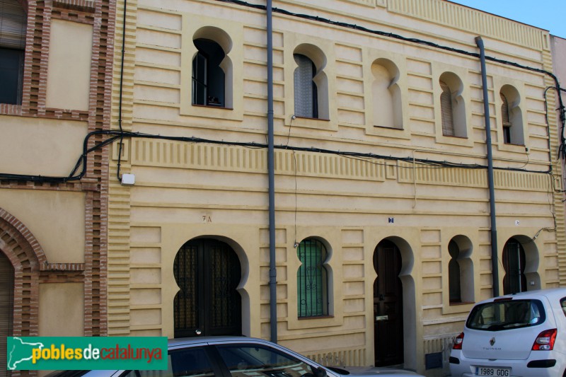 Colònia Güell - Carrer Reixac (Foto: Albert Esteves, 2018) Colònia Güell - Carrer Reixac