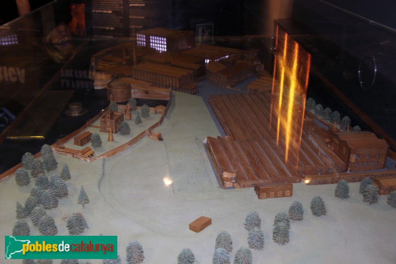 Colònia Güell - Sala d'Exposicions, maqueta de la Colònia (Foto: Albert Esteves, 2018) Colònia Güell - Sala d'Exposicions, maqueta de la Colònia