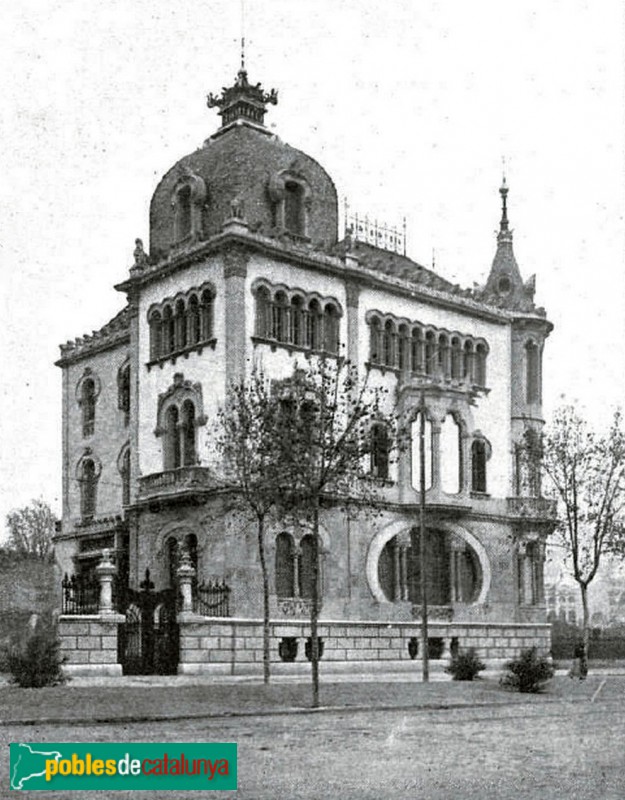 Barcelona - Casa Pérez-Samanillo (Círculo Ecuestre) (Foto: <i>Ilustració Catalana</i>, 1911) Barcelona - Casa Pérez-Samanillo (Círculo Ecuestre)