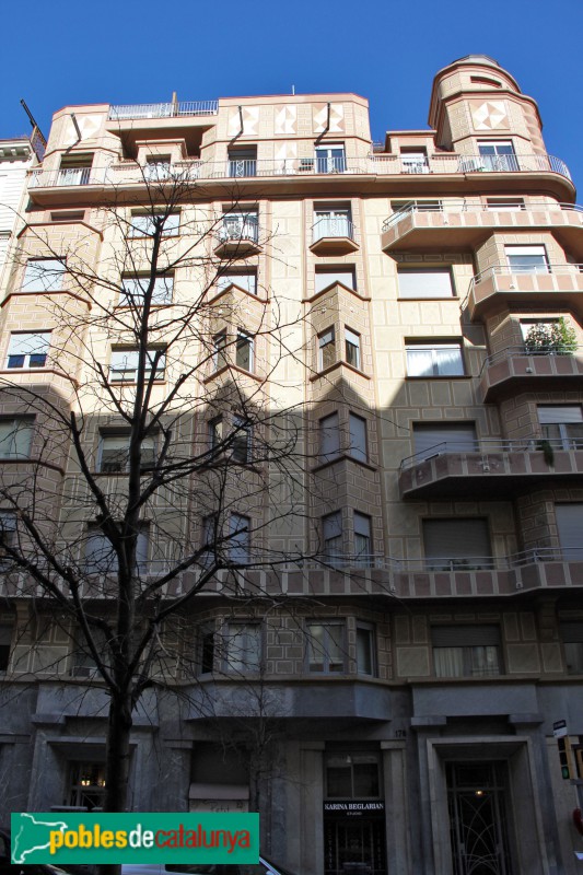 Barcelona - Casa Marià Pidelserra (Balmes, 178-180) (Foto: Albert Esteves, 2018) Barcelona - Casa Marià Pidelserra (Balmes, 178-180)