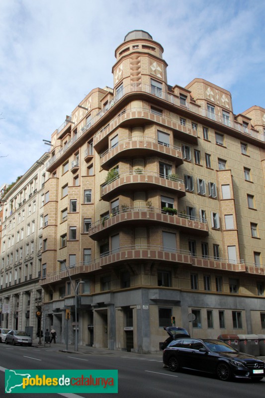 Barcelona - Casa Marià Pidelserra (Balmes, 178-180) (Foto: Albert Esteves, 2018) Barcelona - Casa Marià Pidelserra (Balmes, 178-180)
