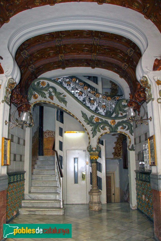 Barcelona - París, 202 (Foto: Albert Esteves, 2018) Barcelona - París, 202