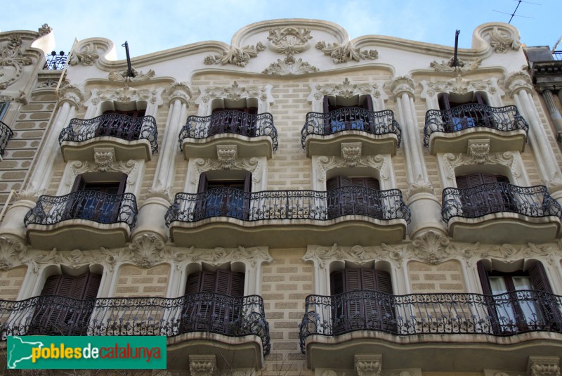 Barcelona - París, 202 (Foto: Albert Esteves, 2018) Barcelona - París, 202