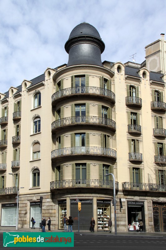 Barcelona - Diagonal, 490-500 (Foto: Albert Esteves, 2018) Barcelona - Diagonal, 490-500