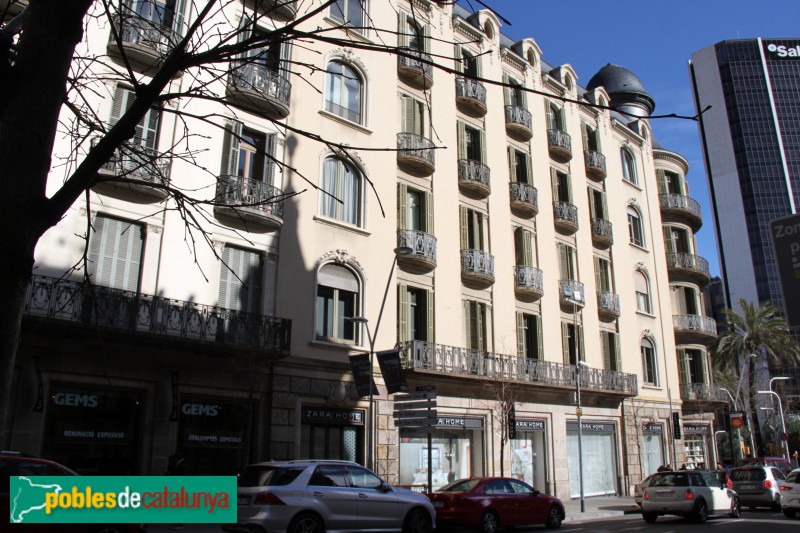 Barcelona - Diagonal, 490-500 (Foto: Albert Esteves, 2018) Barcelona - Diagonal, 490-500