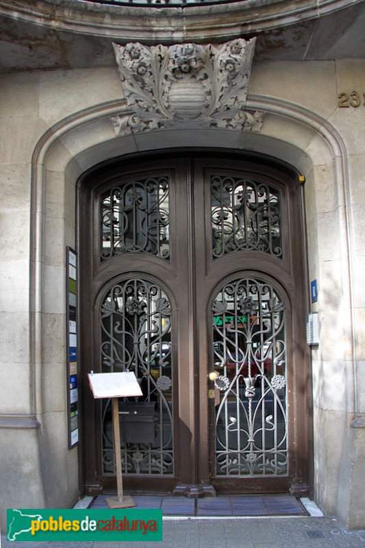 Barcelona - Muntaner, 231 (Foto: Albert Esteves, 2018) Barcelona - Muntaner, 231