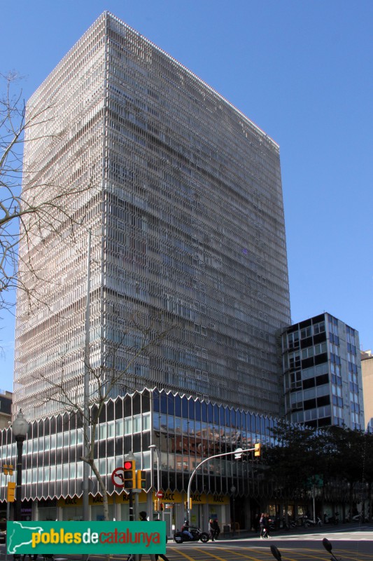 Barcelona - Edifici Autopistes (Foto: Albert Esteves, 2018) Barcelona - Edifici Autopistes