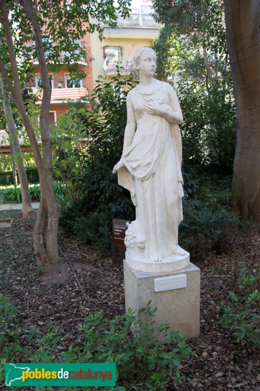 Barcelona - Palau del Marquès d'Alella:escultura de Josep Dunyach, 1927 (Foto: Albert Esteves, 2018) Barcelona - Palau del Marquès d'Alella:escultura de Josep Dunyach, 1927