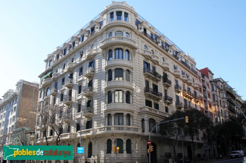 Barcelona - Muntaner, 259-261 (Foto: Albert Esteves, 2018) Barcelona - Muntaner, 259-261