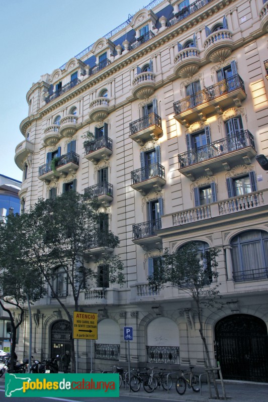 Barcelona - Muntaner, 259-261 (Foto: Albert Esteves, 2018) Barcelona - Muntaner, 259-261