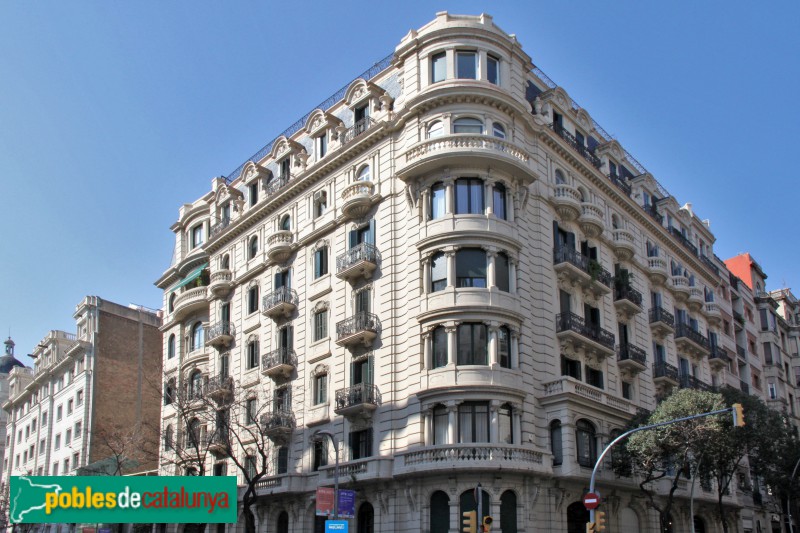 Barcelona - Muntaner, 259-261 (Foto: Albert Esteves, 2018) Barcelona - Muntaner, 259-261