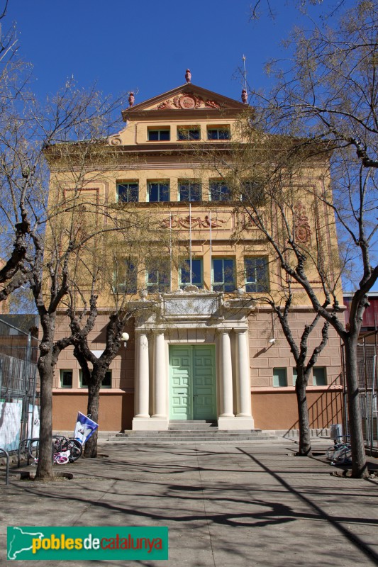 Barcelona - Grup Escolar Pere Vila (Foto: Albert Esteves, 2018) Barcelona - Grup Escolar Pere Vila
