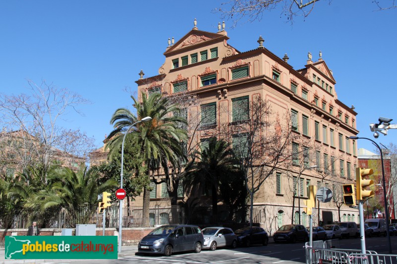 Barcelona - Grup Escolar Pere Vila (Foto: Albert Esteves, 2018) Barcelona - Grup Escolar Pere Vila