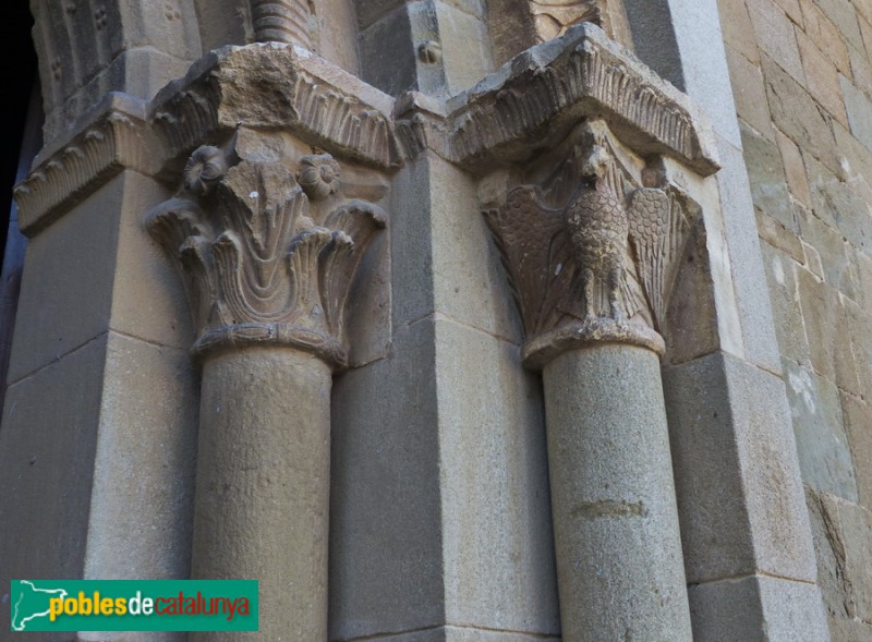 Folgueroles - Església de Santa Maria. Capitells (Foto: Graciel·la Vidal, 2017) Folgueroles - Església de Santa Maria. Capitells