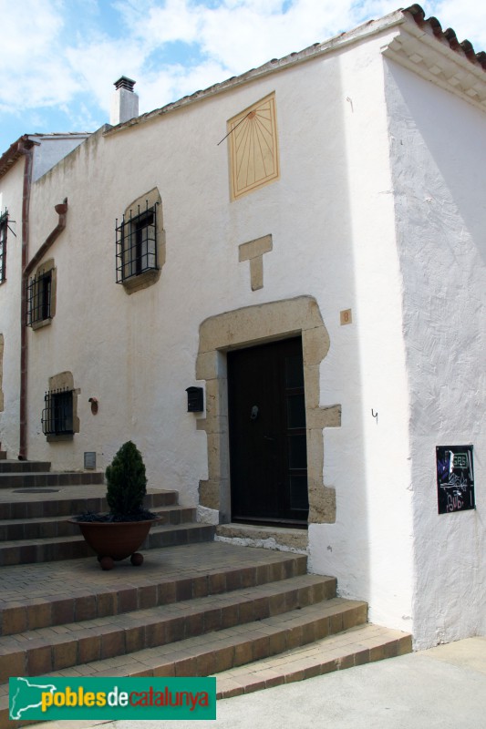 Begur - Carrer de Sant Antoni (Foto: Albert Esteves, 2018) Begur - Carrer de Sant Antoni