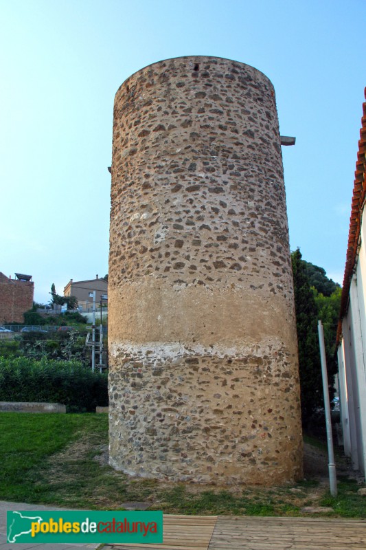 Montgat - Torre de ca l'Alzina (Foto: Albert Esteves, 2018) Montgat - Torre de ca l'Alzina