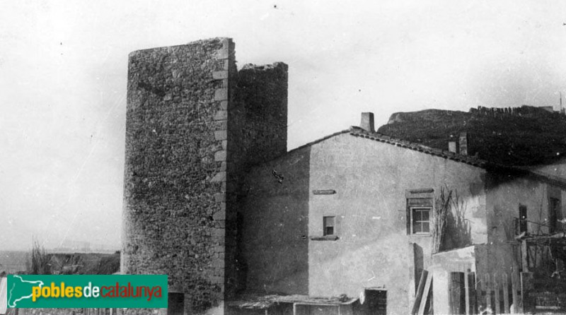 Montgat - Torre de ca l'Alzina (Foto: Jordi Audet -Arxiu Fotogràfic Centre Excursionista de Catalunya, c1926) Montgat - Torre de ca l'Alzina