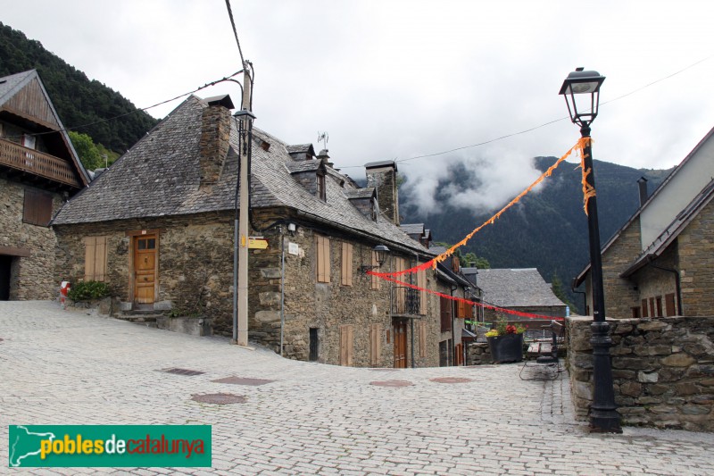 Mont - Nucli urbà (Foto: Albert Esteves, 2018) Mont - Nucli urbà