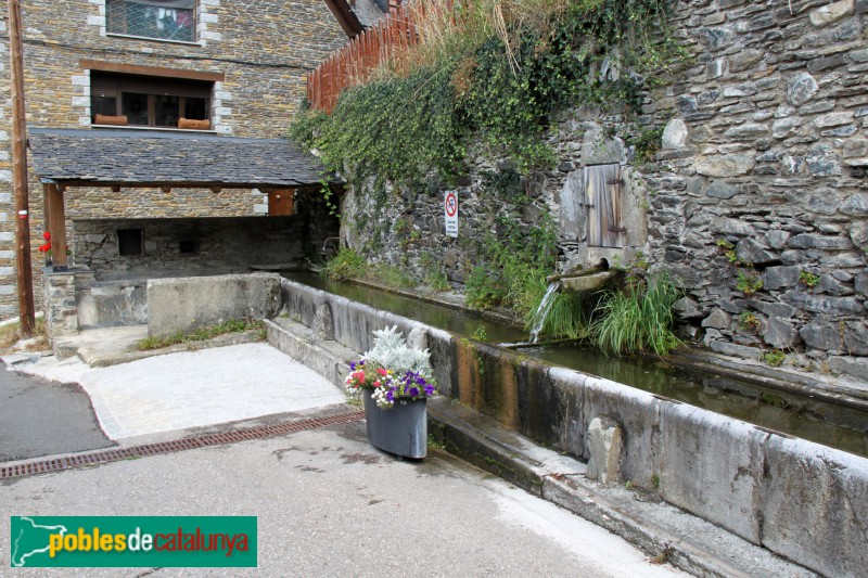 Arròs - Abeurador i safareig (Foto: Albert Esteves, 2018) Arròs - Abeurador i safareig