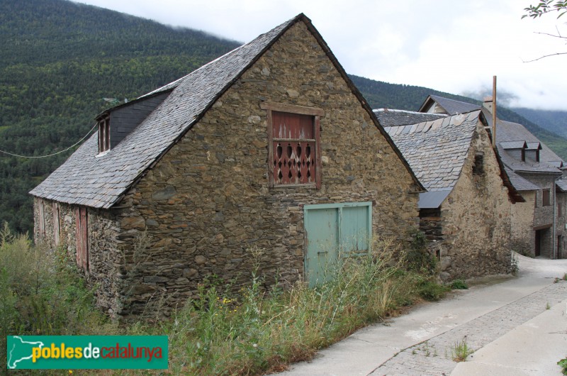 Arròs - Un carrer del poble (Foto: Albert Esteves, 2018) Arròs - Un carrer del poble