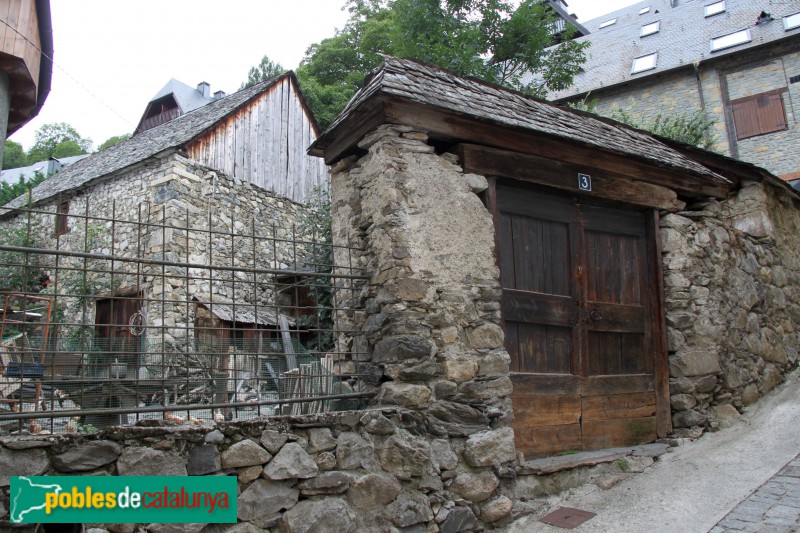 Gausac - Una borda (Foto: Albert Esteves, 2018) Gausac - Una borda