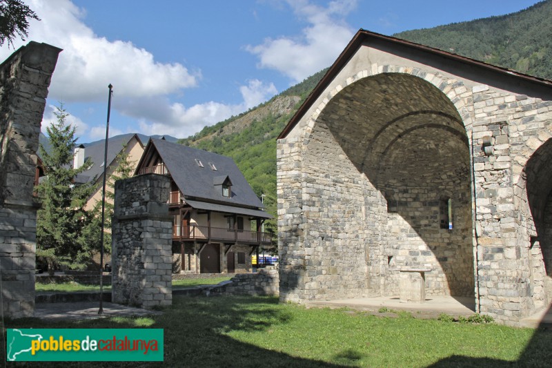 Vielha - Església de Santa Maria de Mijaran (Foto: Albert Esteves, 2018) Vielha - Església de Santa Maria de Mijaran