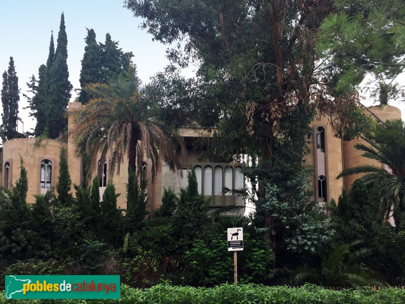 Sant Just Desvern - Taller d'Arquitectura - Fàbrica Sansón (Foto: Albert Esteves, 2018) Sant Just Desvern - Taller d'Arquitectura - Fàbrica Sansón
