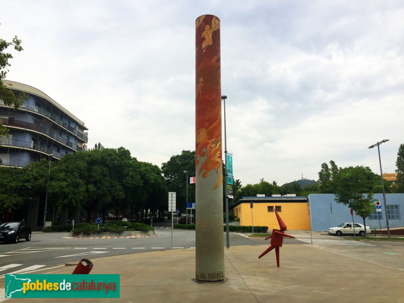 Sant Just Desvern - Escultura <i>Estrès</i> (Foto: Albert Esteves, 2018) Sant Just Desvern - Escultura <i>Estrès</i>