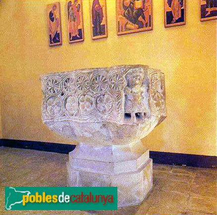 Sant Jaume dels Domenys - Pica baptismal (Foto: Ajuntament de Sant Jaume de Domenys) Sant Jaume dels Domenys - Pica baptismal