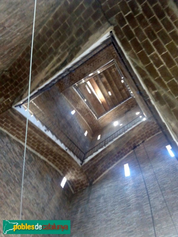 Barcelona - Torres d'accés al recinte de l'Exposició. Interior (Foto: Anna Corcoll, 2018) Barcelona - Torres d'accés al recinte de l'Exposició. Interior