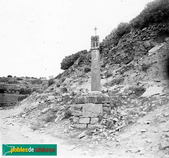 Guimerà - Creu del Padró del camí de la Bovera (Foto: <i>Josep Salvany -Fons Salvany. Biblioteca de Catalunya-</i>, 1916) Guimerà - Creu del Padró del camí de la Bovera
