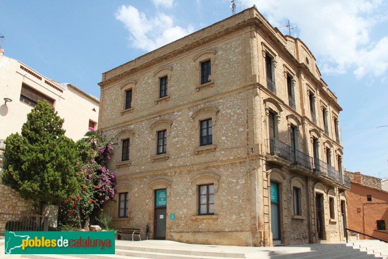 Calafell - Ajuntament (Foto: Albert Esteves, 2018) Calafell - Ajuntament