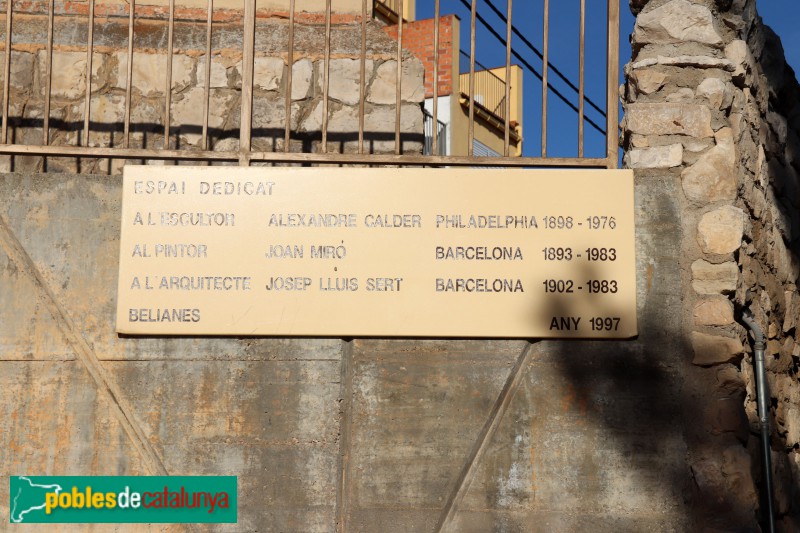 Belianes - Escala-monument (Foto: Albert Esteves, 2018) Belianes - Escala-monument