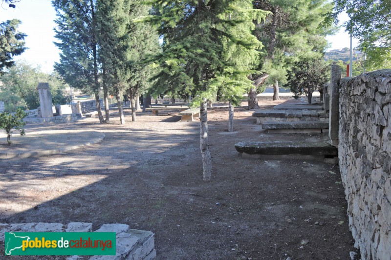 Belianes - Antic fossar parroquial (Foto: Albert Esteves, 2018) Belianes - Antic fossar parroquial