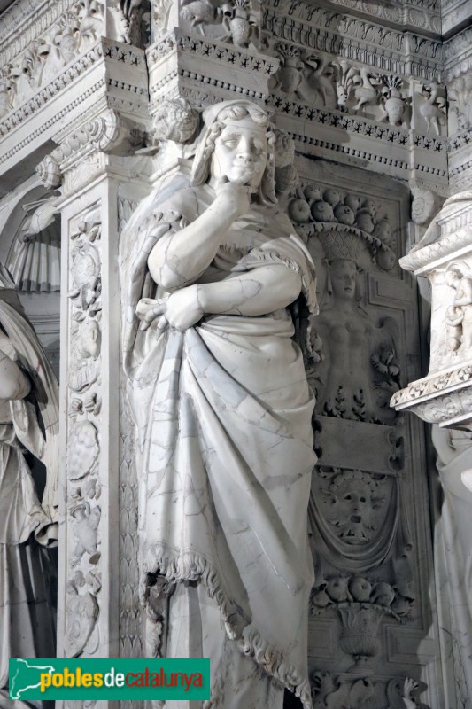 Bellpuig - Mausoleu de Ramon Folc de Cardona: figura als brancals (Foto: Albert Esteves, 2018) Bellpuig - Mausoleu de Ramon Folc de Cardona: figura als brancals