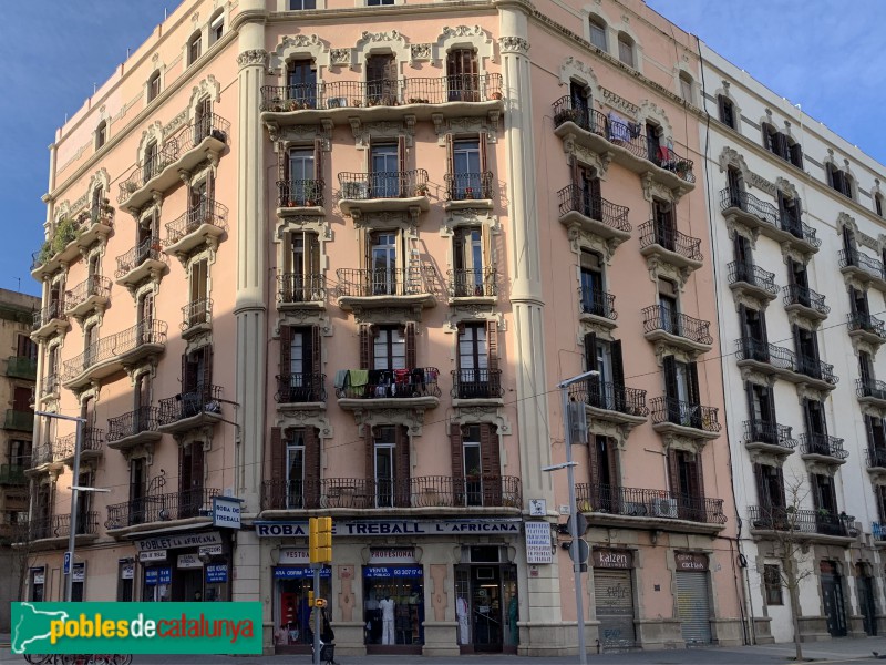 Barcelona - Edifici el Gurugú (Foto: Albert Esteves, 2019) Barcelona - Edifici el Gurugú