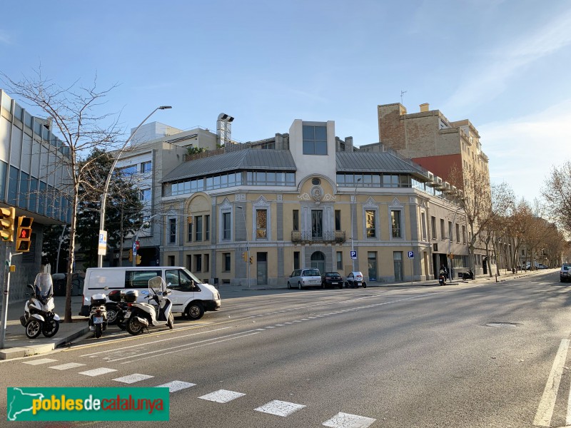 Barcelona - Edifici La República (Antic Casino Familiar) (Foto: Albert Esteves, 2019) Barcelona - Edifici La República (Antic Casino Familiar)