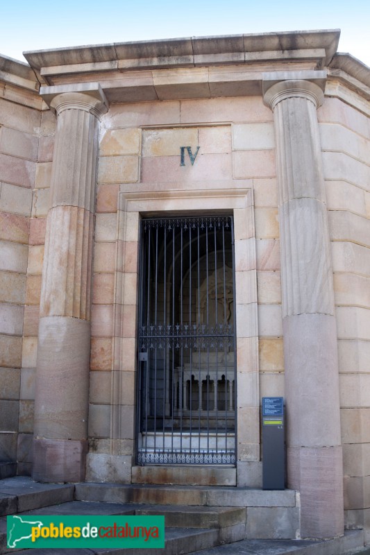 Cementiri del Poblenou - Arc-capella IV (Foto: Albert Esteves, 2019) Cementiri del Poblenou - Arc-capella IV