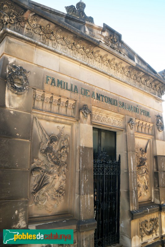 Cementiri del Poblenou - Panteó Salvadó-Muntadas-Lamadrid (Foto: Albert Esteves, 2019) Cementiri del Poblenou - Panteó Salvadó-Muntadas-Lamadrid