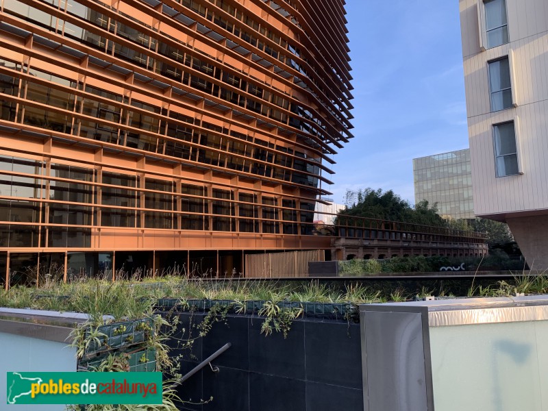 Barcelona - Edifici CMT 22@ (Foto: Albert Esteves, 2019) Barcelona - Edifici CMT 22@