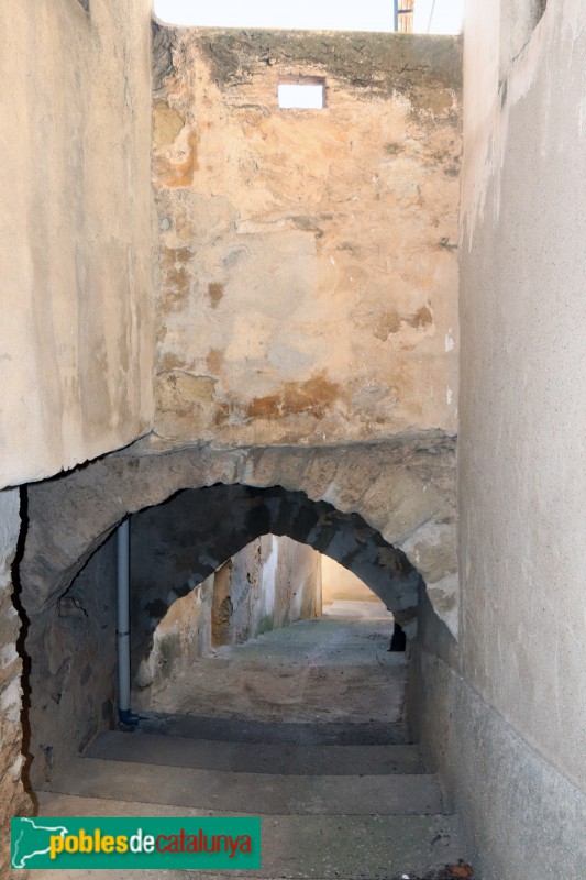 Ossó de Sió - Arcs de Bellver d'Ossó (Foto: Albert Esteves, 2019) Ossó de Sió - Arcs de Bellver d'Ossó