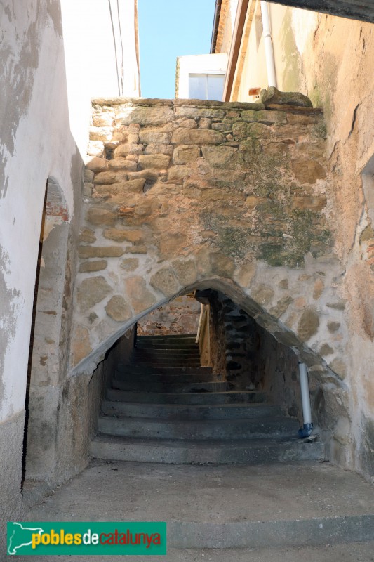 Ossó de Sió - Arcs de Bellver d'Ossó (Foto: Albert Esteves, 2019) Ossó de Sió - Arcs de Bellver d'Ossó