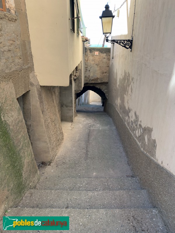 Ossó de Sió - Arcs de Bellver d'Ossó (Foto: Albert Esteves, 2019) Ossó de Sió - Arcs de Bellver d'Ossó