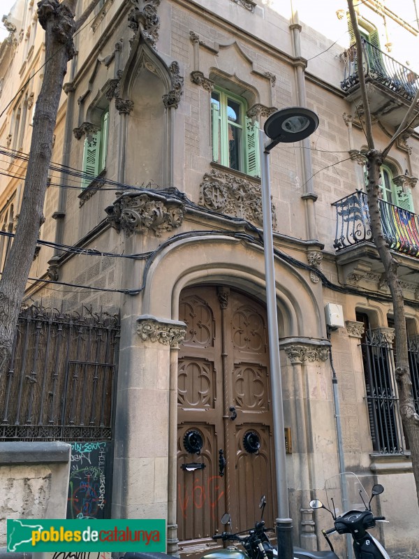 Barcelona - Casa Henriette Cros (Dalmau, 11) (Foto: Albert Esteves, 2019) Barcelona - Casa Henriette Cros (Dalmau, 11)