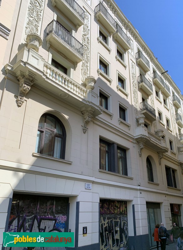 Barcelona - Tallers, 52-64 (Foto: Albert Esteves, 2019) Barcelona - Tallers, 52-64