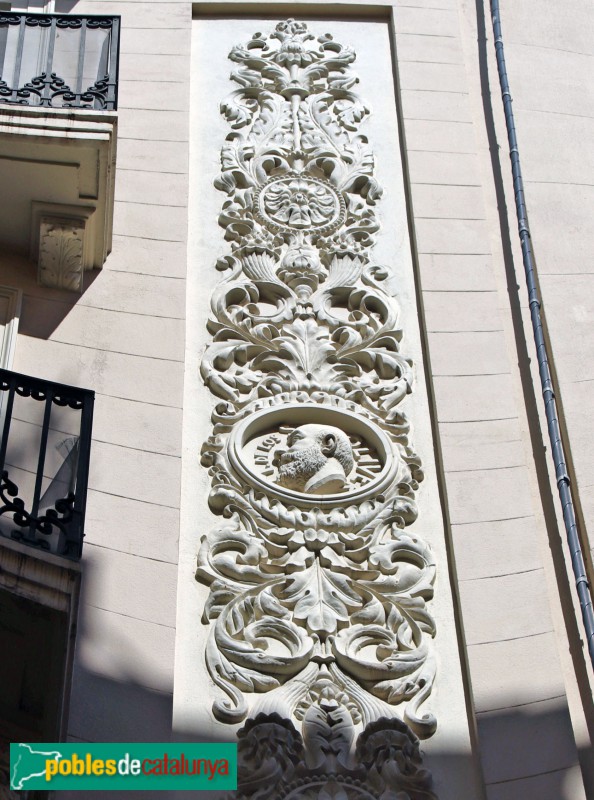 Barcelona - Tallers, 52-64 (Foto: Albert Esteves, 2019) Barcelona - Tallers, 52-64