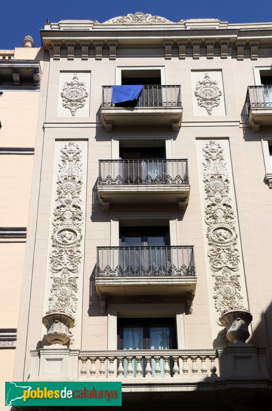 Barcelona - Tallers, 52-64 (Foto: Albert Esteves, 2019) Barcelona - Tallers, 52-64