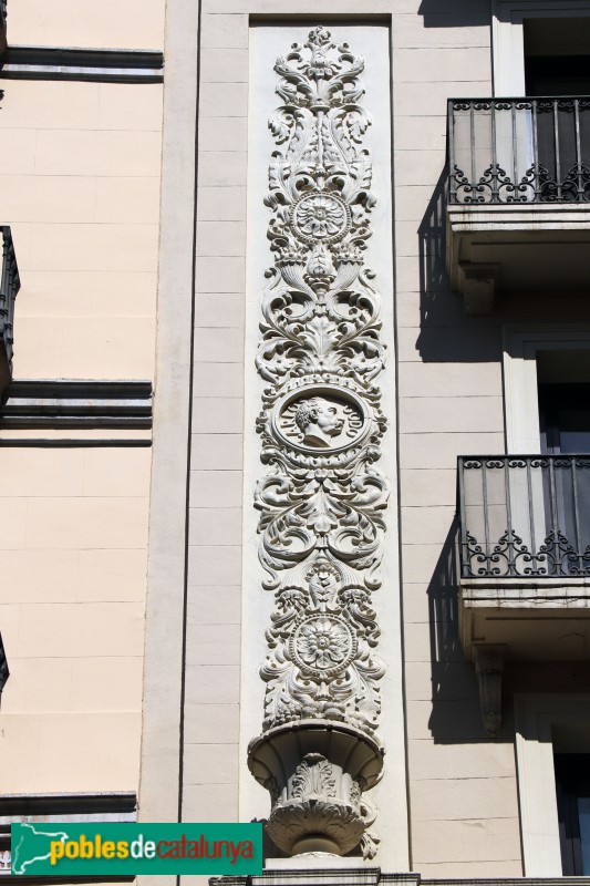 Barcelona - Tallers, 52-64 (Foto: Albert Esteves, 2019) Barcelona - Tallers, 52-64