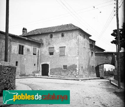 Barcelona - Rectoria de Sant Martí de Provençals (Foto: Jaume Biosca -Arxiu fotogràfic C.E.C.-, 1923) Barcelona - Rectoria de Sant Martí de Provençals