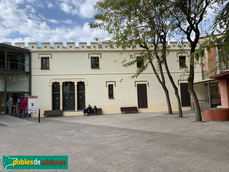 Molins de Rei - Ca n'Ametller, façana posterior (Foto: Albert Esteves, 2019) Molins de Rei - Ca n'Ametller, façana posterior